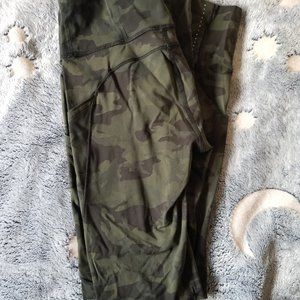 Lululemon Fast and Free Tights - Camo - 25"